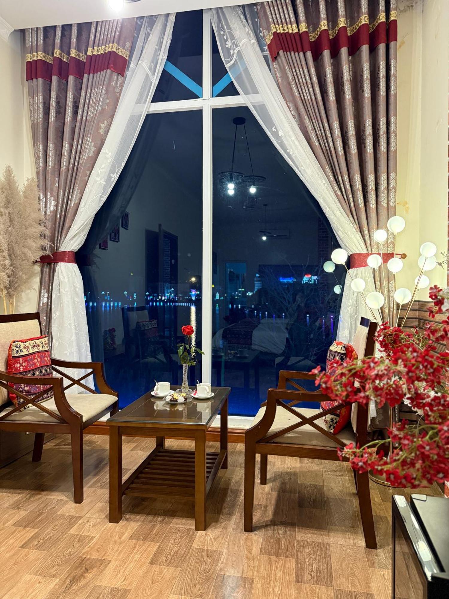 Ta Lan Than Anh Hong Hotel מראה חיצוני תמונה